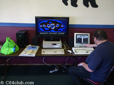 Amiga 2000 Demo Presentation - Northwest Retro Computing and Video Game Club